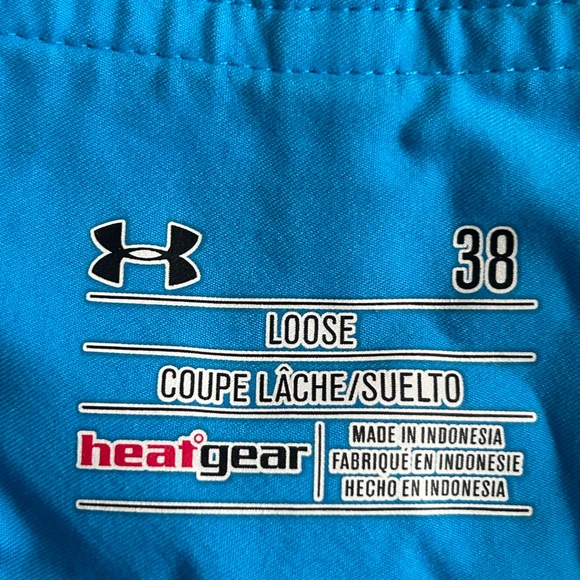 Under Armour swim suit size 38 - Picture 2 of 2